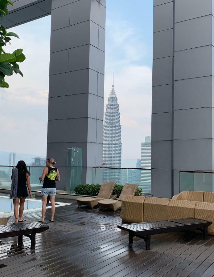 เดอะแพลตินัม สวีท เคแอลซีซี บาย ฮอลลีวูด Apartment กัวลาลัมเปอร์ ภายนอก รูปภาพ