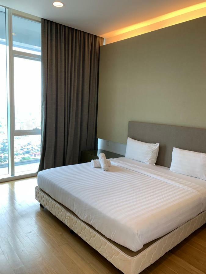 เดอะแพลตินัม สวีท เคแอลซีซี บาย ฮอลลีวูด Apartment กัวลาลัมเปอร์ ภายนอก รูปภาพ